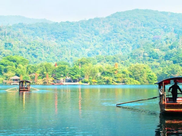 Private Day tour to Mt Dinghu and Seven Star Crags from Guangzhou